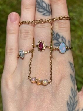 Mini opal necklace